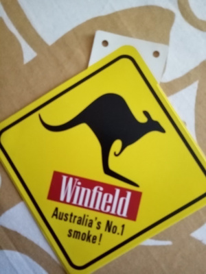 AUSTRALIA WINFIELD - MERKKI