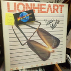 LIONHEART - HOT TONIGHT EX/EX + STRATTONIN NIMMARI LP - pikkukuva 1