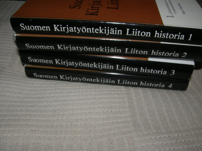 Suomen Kirjatyöntekijäin liiton historia 1-4