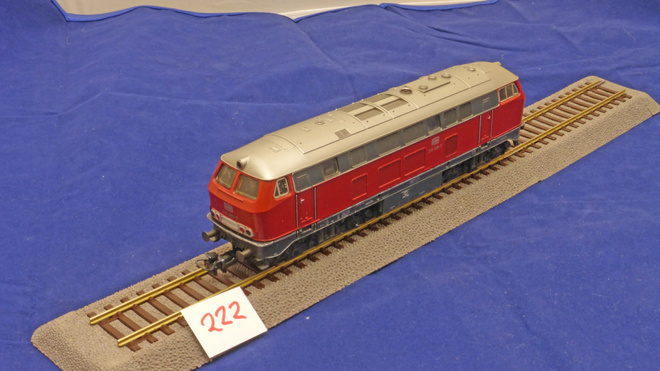 222 Tasavirta-Märklin HAMO yleisdieselveturi 216 HIENO