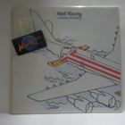 NEIL YOUNG - LANDING ON WATER M-/M- SAKSA 1986 LP - pikkukuva 1
