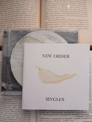 New Order - Singles (2 CD)