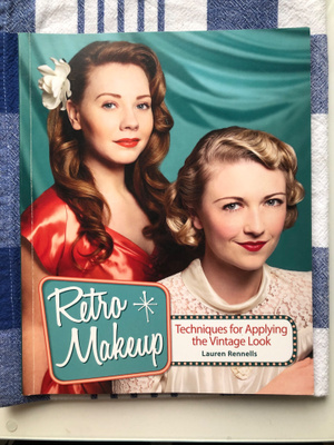 Retro Makeup. 2011. 1.p.