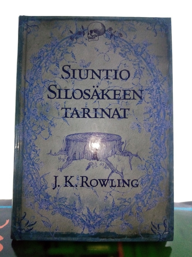 Rowling :  Siuntio Silosäkeen tarinat ( SIS POSTIKULU)