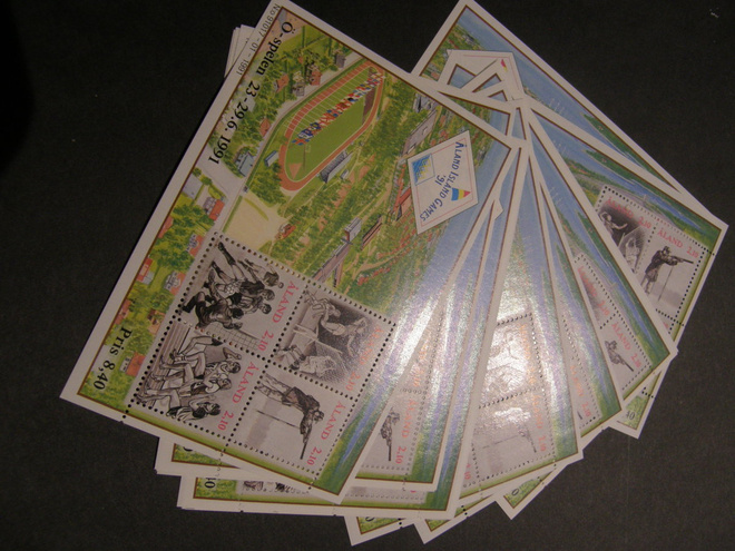 ÅLAND 1991  BLÅ1 Saarikisat blokit  27kpl  **  Norma 162e