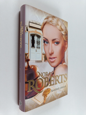 Nora Roberts : Avaimet onneen