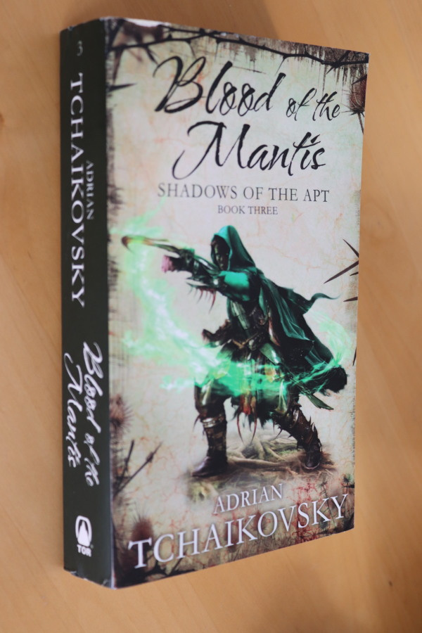 Adrian Tchaikovsky: Blood of the Mantis (engl. pokkari )