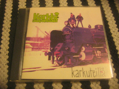 Karkkiautomaatti - Karkuteillä