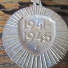 CCCP: kaksi vintage XXX-vuotis mitalia/pinssiä - pikkukuva 5