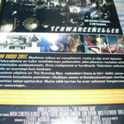 JUOKSE TAI KUOLE (Schwarzenegger) 1987*** - pikkukuva 3