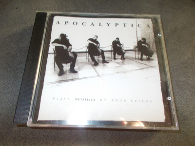 CD APOCALYPTICA ** PLAYS METALLICA BY FOUR CELLOS **