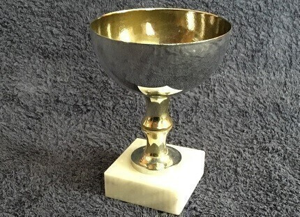 11 cm korkea palkinto pokaali