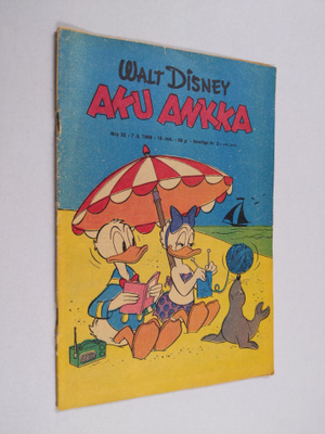 Walt Disney : Aku Ankka 32/1968