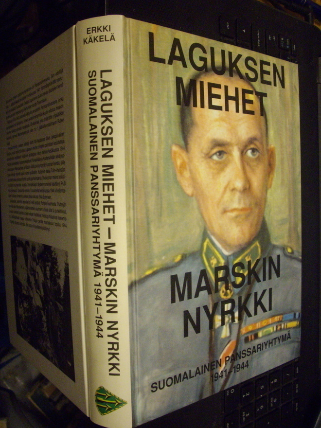 Erkki Käkelä : Laguksen miehet - Marskin nyrkki ( SIGNED )