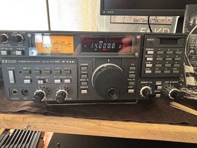 Icom r71e