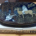 Arabia vuosilautaset 1982 ja 1987 - pikkukuva 1