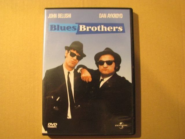 BLUES BROTHERS ( John Belushi )