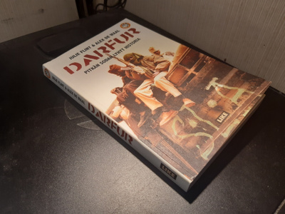 Darfur - pitkän sodan lyhyt his