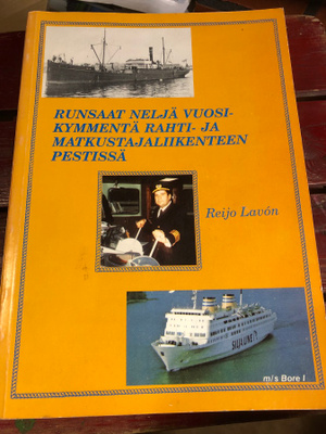 Runsaat neljä vuosikymmentä rahti- ja matkustajaliikenteessä