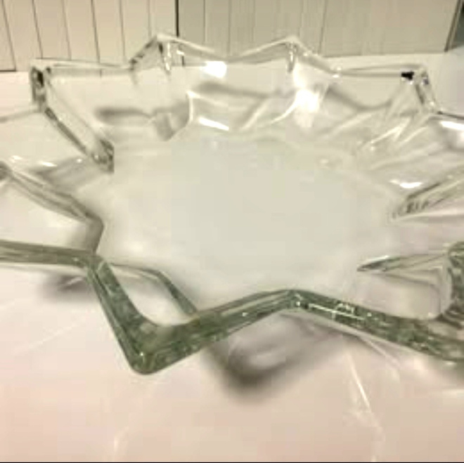 Suomalainen kristallinen tarjoiluvati – tähti, vintage 33 cm
