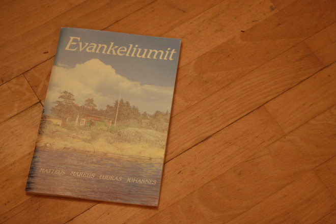 Evankeliumit Matteus Markus Luukas Johannes Missio Helsin T1