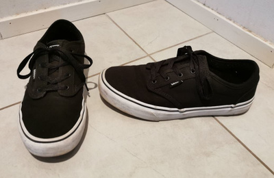 Vans Atwood 39 - uudenveroiset