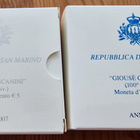 San Marino 2007 5e ja 10e hopeajuhlarahat proof - pikkukuva 3