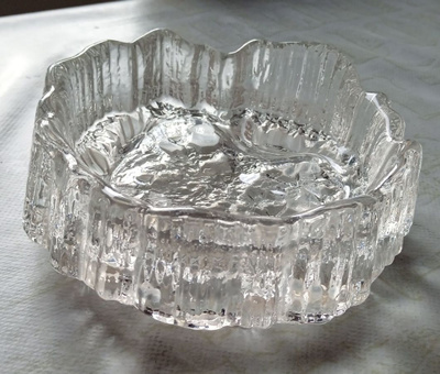 TAPIO WIRKKALA SEITA  LASIASTIA  n.13 cm