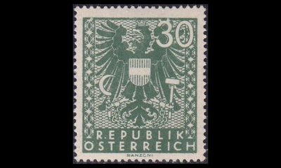 Itävalta 709 ** Käyttösarja vaakuna 30 Pfg (1945)