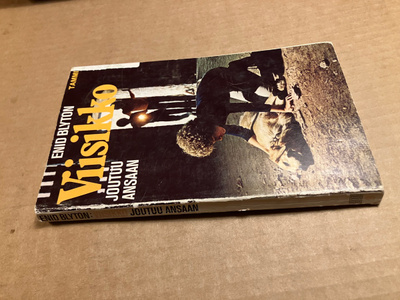 ENID BLYTON VIISIKKO JOUTUU ANSAAN HYVÄ