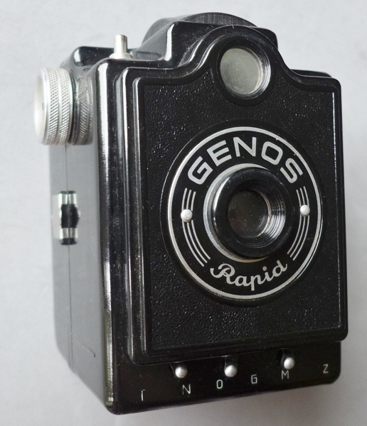 Kamera Bakeliitti GENOS Rapid malli vuosi 1949