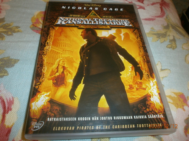 NATIONAL TREASURE -  KANSALLISAARRE  -  DVD
