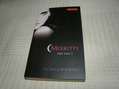Cast Merkitty Yön talo 1 -pok