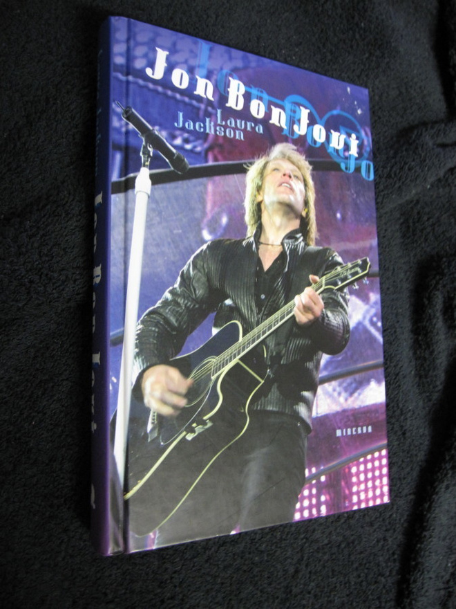 JON BON JOVI - laura jackson ( hieno 1,p )