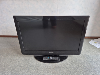 Grundig 32 tuumainen hyväkuntoinen TV