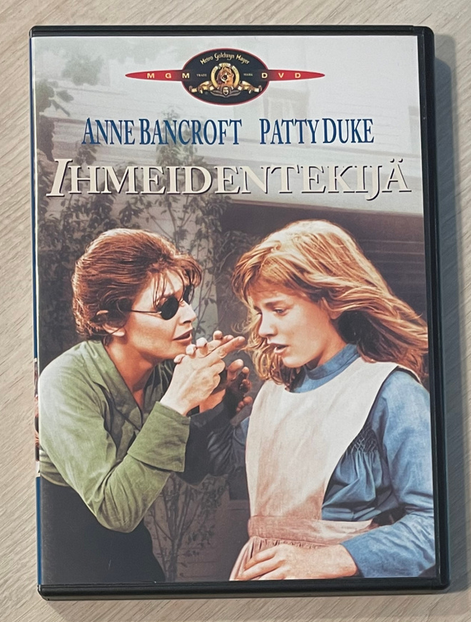 Arthur Penn: IHMEIDENTEKIJÄ (1962) Anne Bancroft
