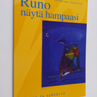 Anne Helttunen ym. : Runo näytä hampaasi : tietoa ja teht... - pikkukuva 1