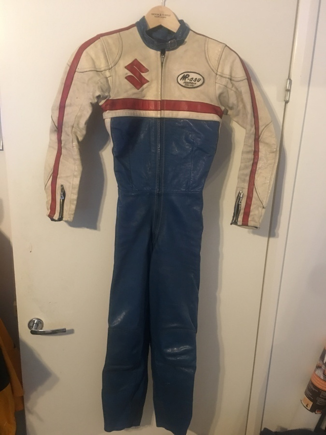 MOTOTORIPYÖRÄ PUKU MP-ASU LEATHERS