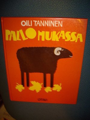 Oili Tanninen : Pallo hukassa ( 1 p. 1985 ) Sis. postikulun