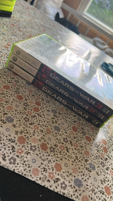 Gears Of War 1+2+3 XBOX 360 CIB