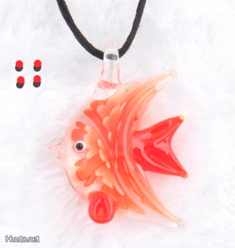 1335 .. Murano Kaunis Lampwork Taidelasi .. Kaulakoru