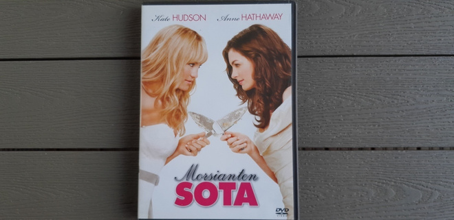 DVD:  Morsianten Sota (Kate Hudson, Anne Hathaway 2009)