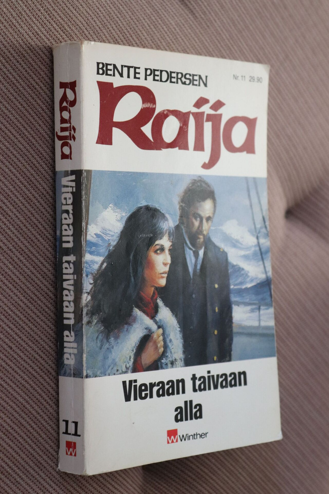 Bente Pedersen : Raija 11 Vieraan taivaan alla ( 1.p. 1991 )