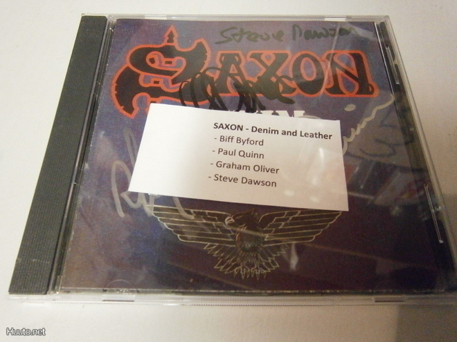 SAXON - DENIM AND LEATHER CD NELJÄLLÄ NIMMARILLA