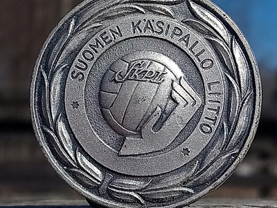 Hopeavärinen Käsipalloliitto merkki. Halkaisija - 40 mm. Val
