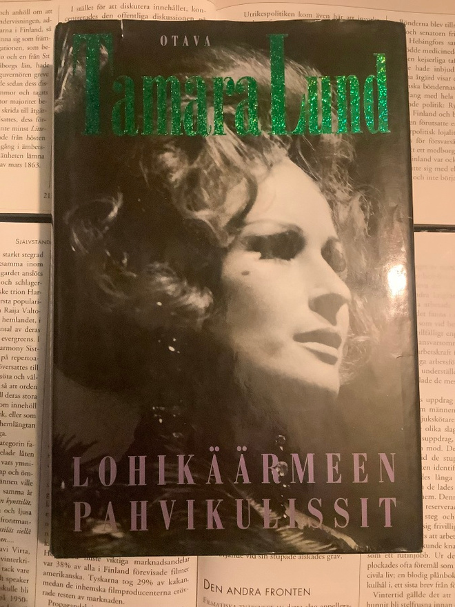 Tamara Lund - Lohikäärmeen pahvikulissit (sid.)