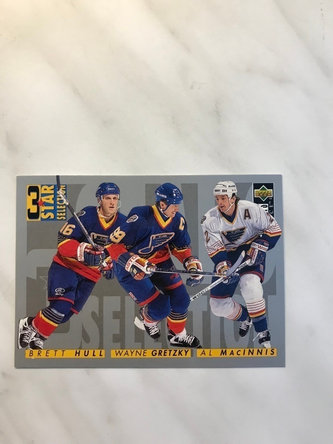 1996-97 Collectors Choice Gretzky , Hull , MaCinnis #329
