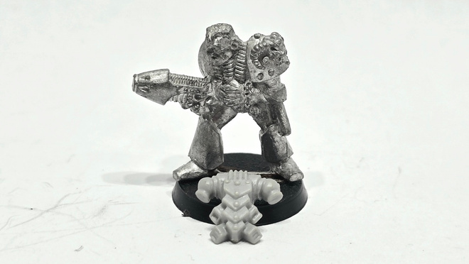 WH40K - Space Marine Brother Leach (Rogue Trader) [S122]