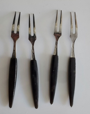 Vintage kaksipikkiset leikkele / cocktailhaarukka 4 kpl
