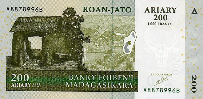 Madagascar 200 Ariary 2004 P-87 UNC (K15-S86)